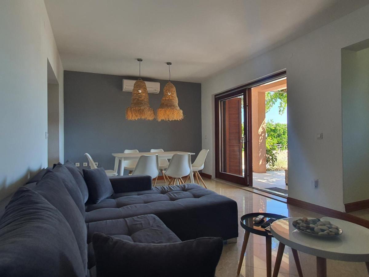 Apartments Villa Oliva 图兰杰 外观 照片