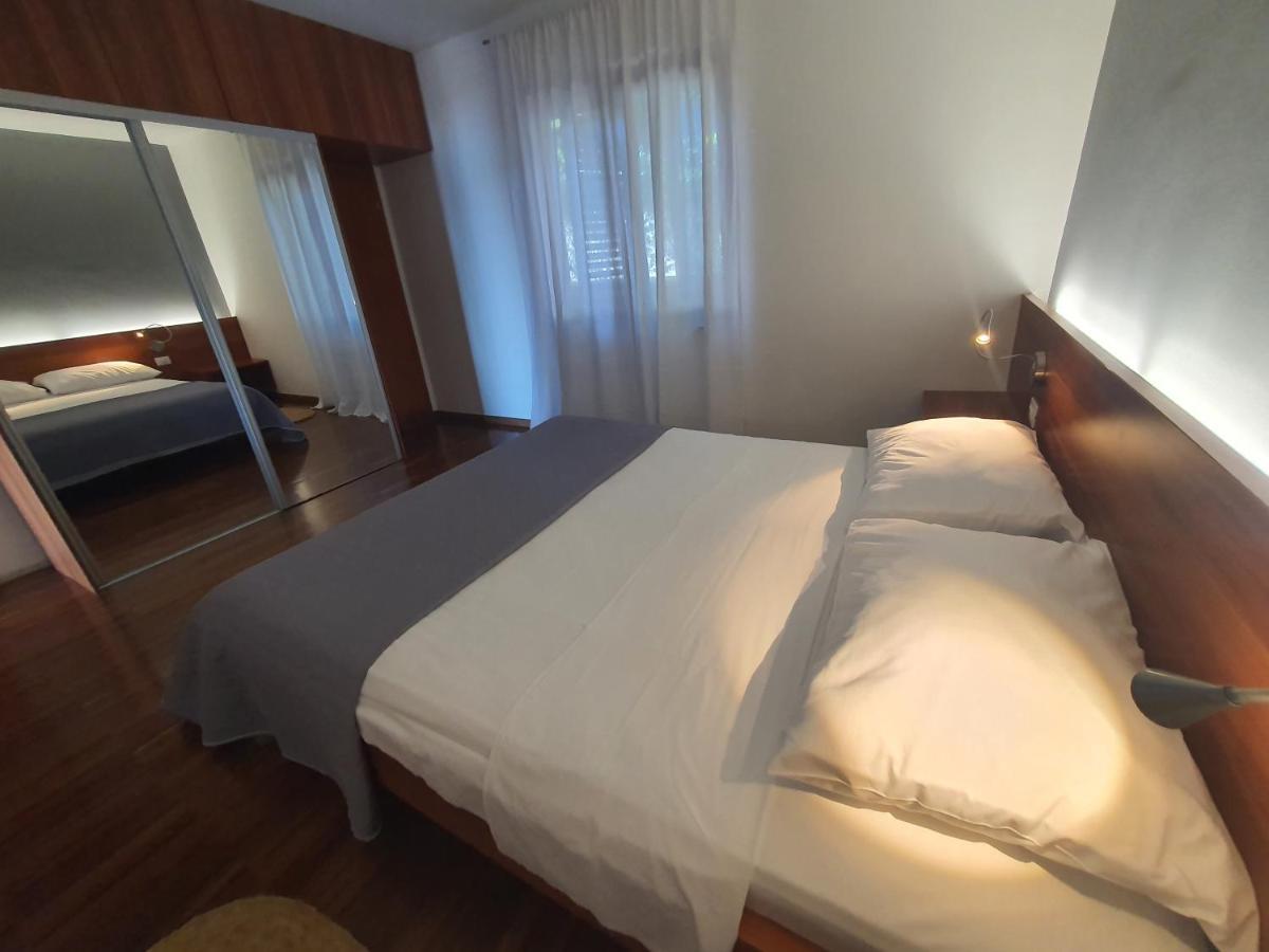 Apartments Villa Oliva 图兰杰 外观 照片