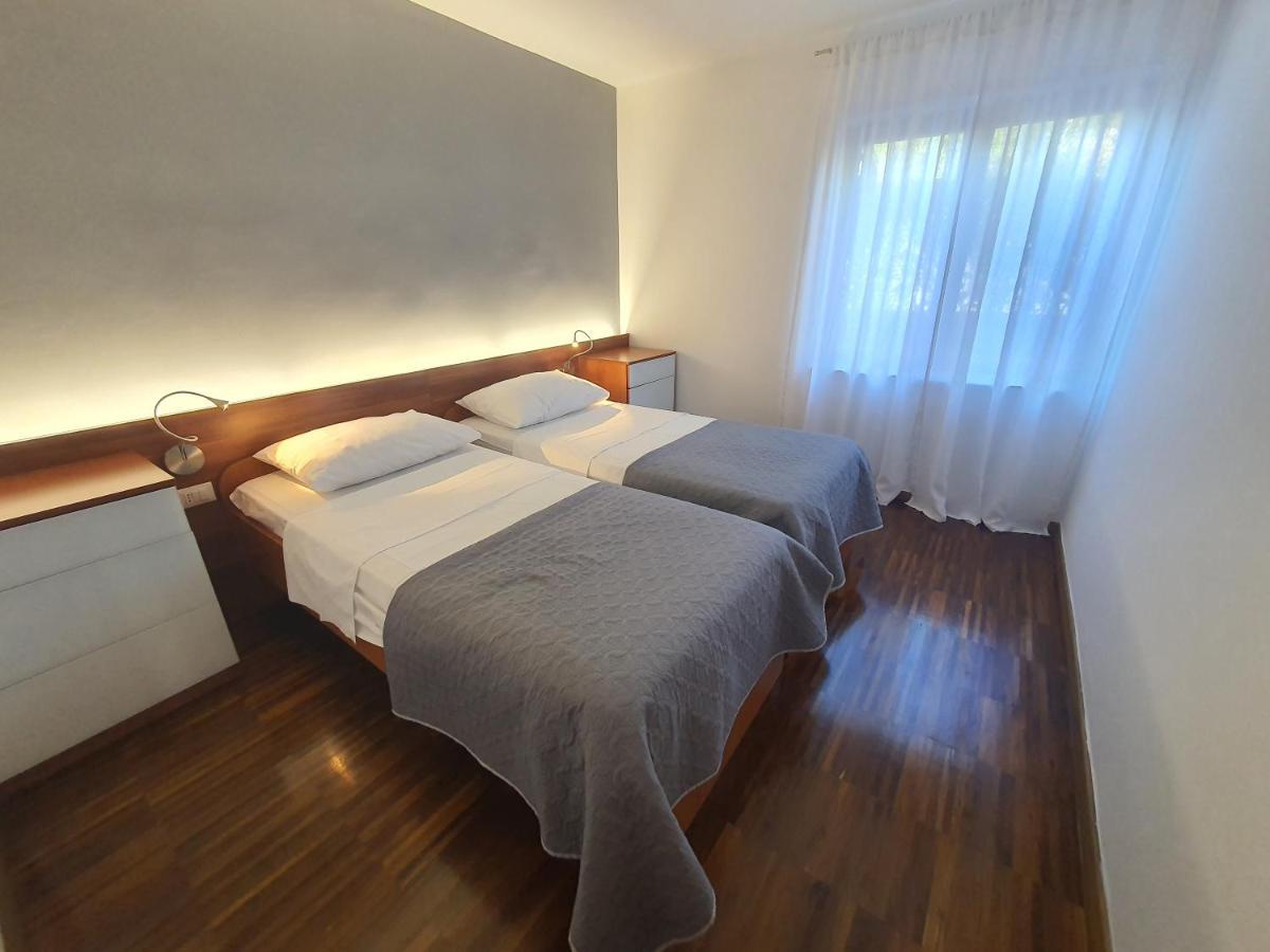 Apartments Villa Oliva 图兰杰 外观 照片