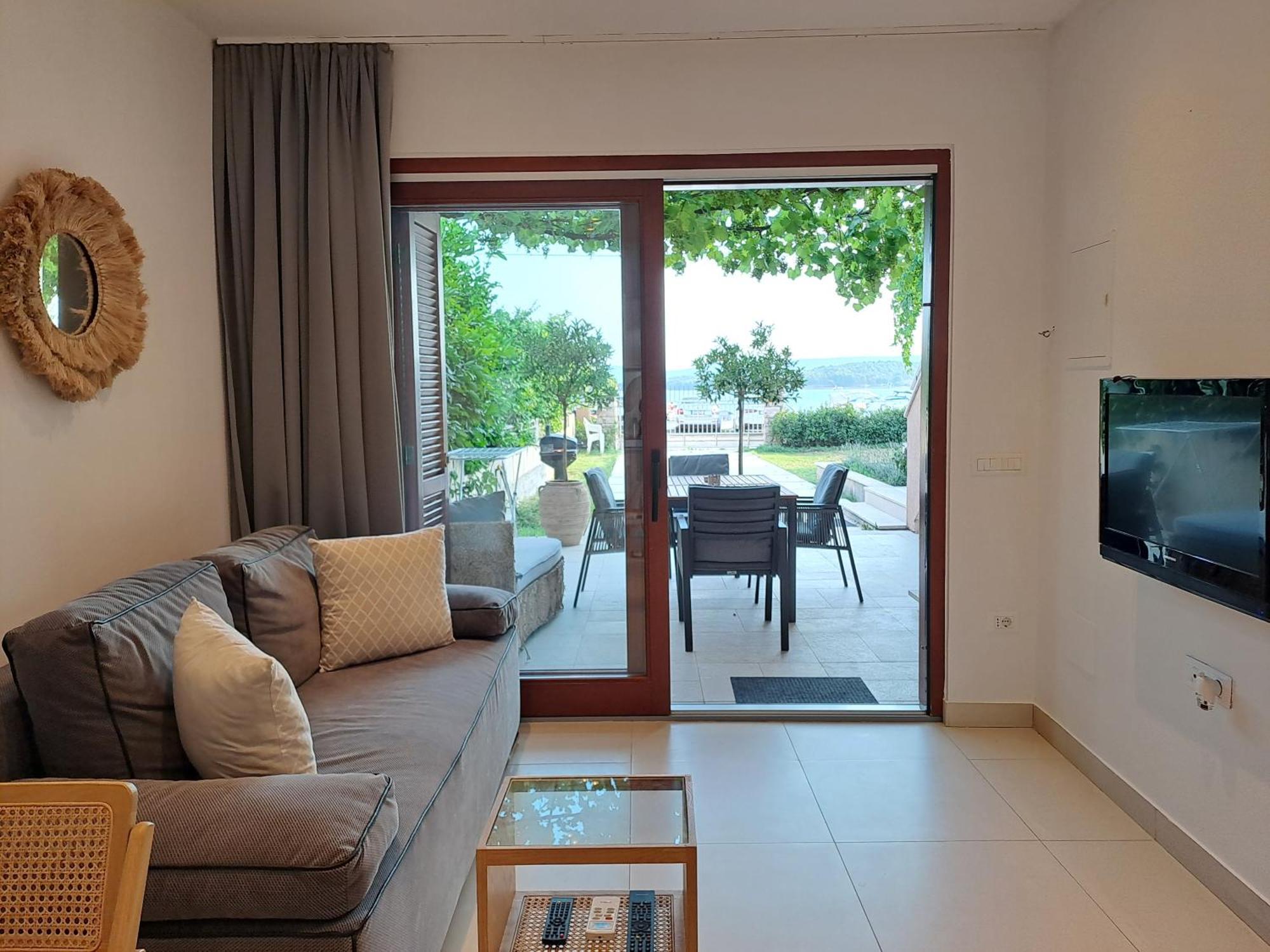 Apartments Villa Oliva 图兰杰 外观 照片