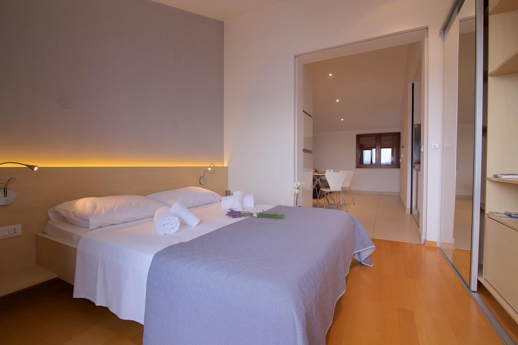 Apartments Villa Oliva 图兰杰 外观 照片